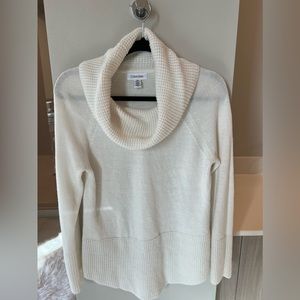 Calvin Klein winter cream cowl neck long sleeve sweater. Size XS